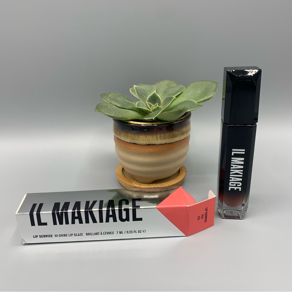 IL Makiage Lip Gloss